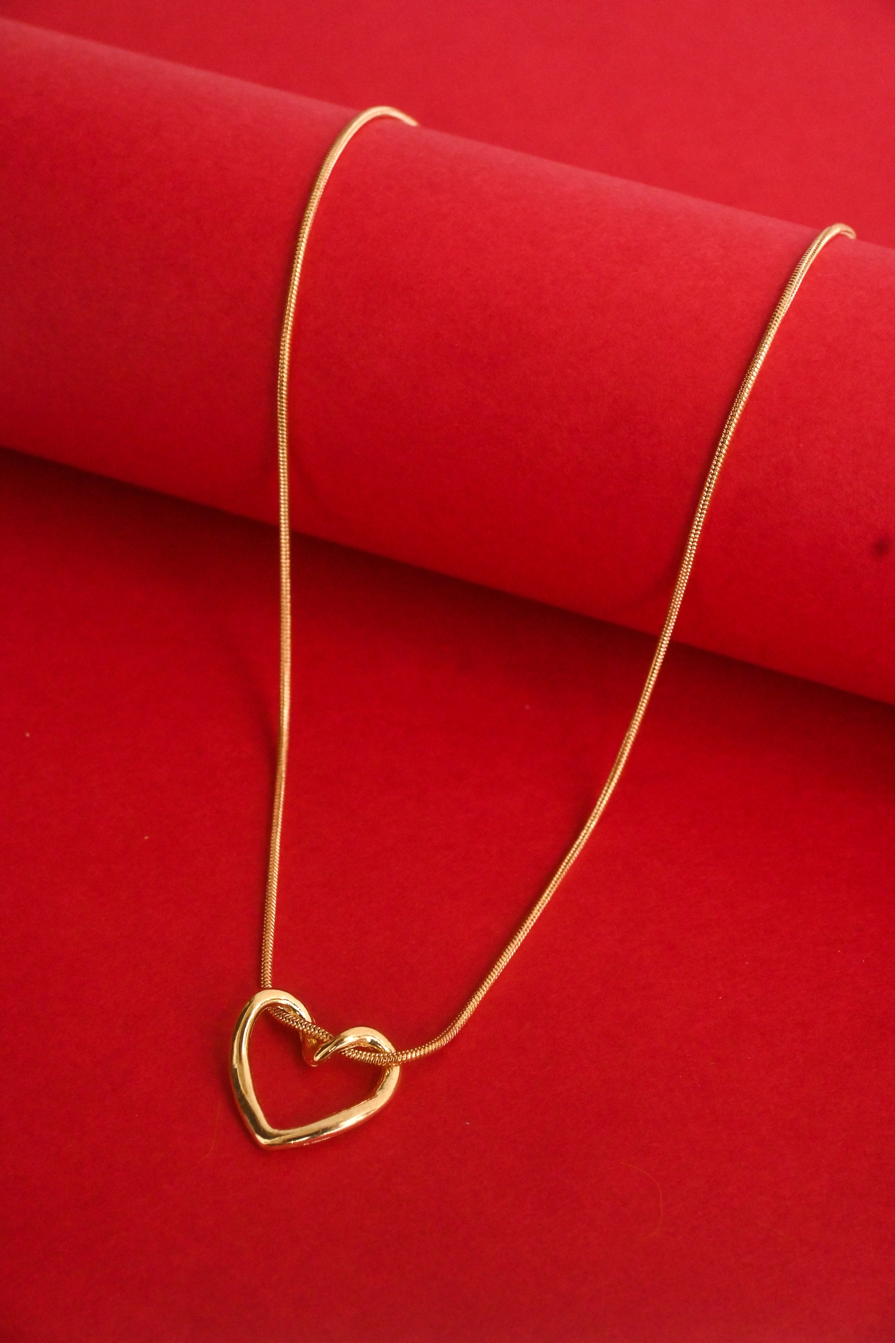 0pen heart shape Pendent