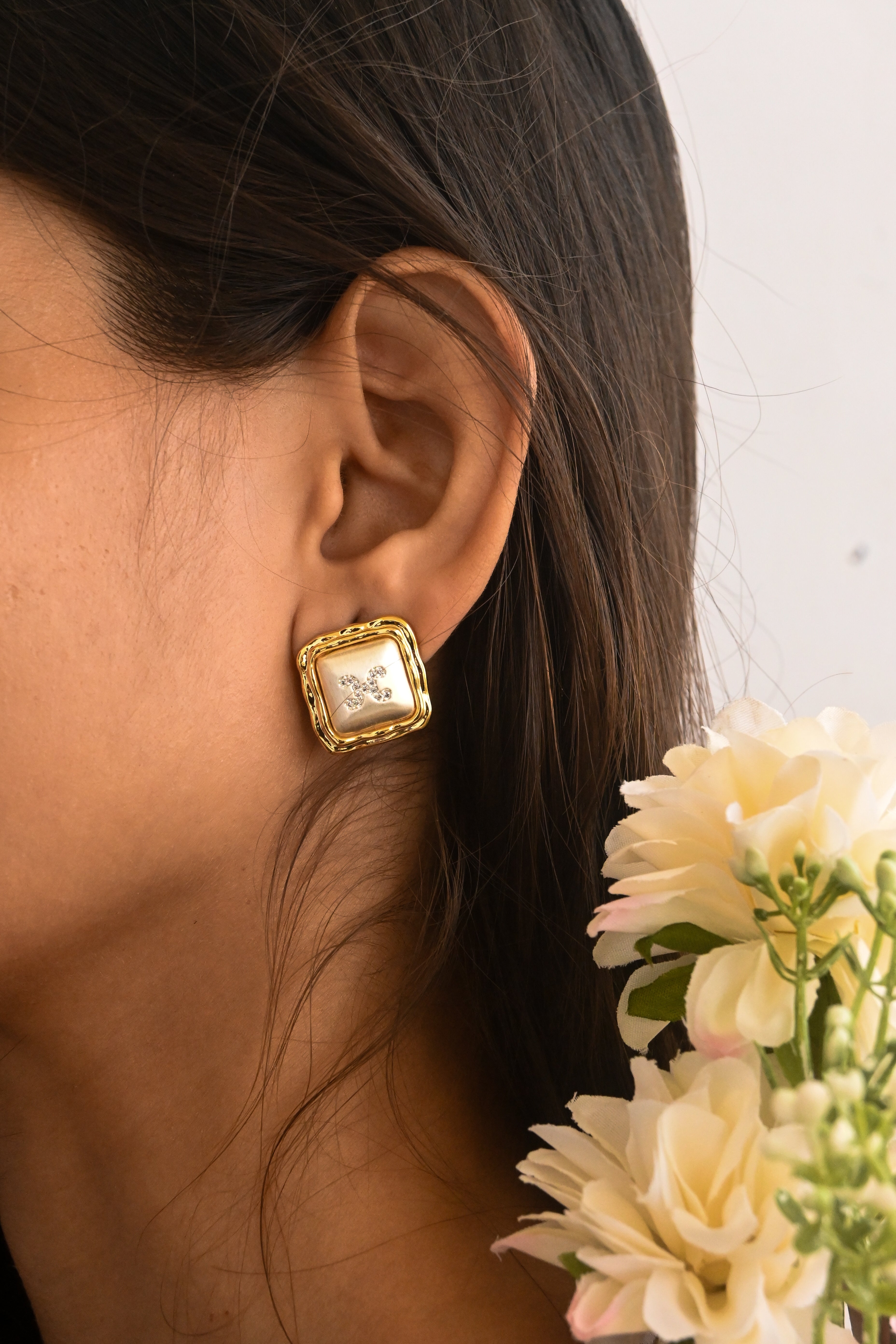 Regal Crest Studs